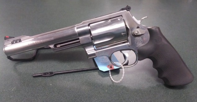 NIB Smith & Wesson M500 500 SW with 4" barrel, box $1590 Reduced $1490